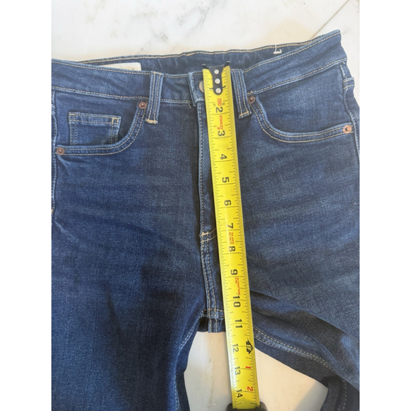 ZARA Women’s High Rise Straight Leg Ankle Jeans Raw Hem Dark Wash Size 2 - Picture 3 of 9